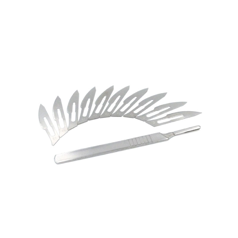 Disposable surgical blade